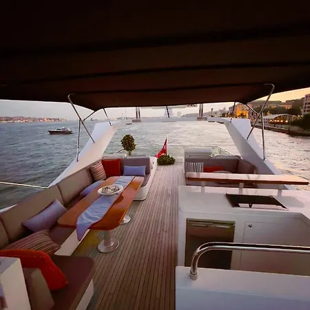 Bodrum: Private Yacht For Swimming Tour & Sunset Botel *